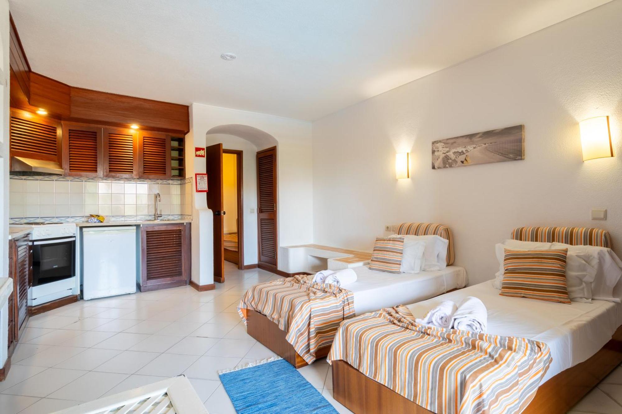 Bellavista Avenida By Beguest Aparthotel 3*